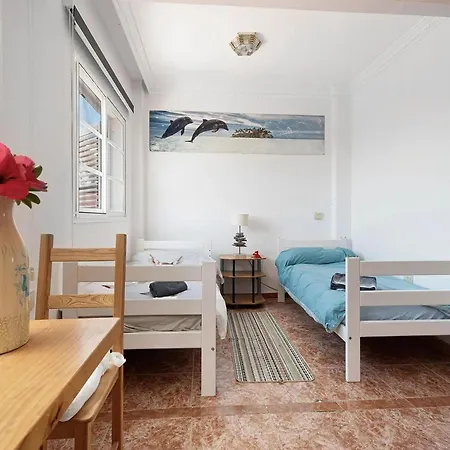 In Puerto Near Playa Jardin * Πουέρτο Ντε Λα Κρουζ