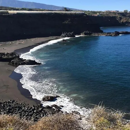 In Puerto Near Playa Jardin * Πουέρτο Ντε Λα Κρουζ